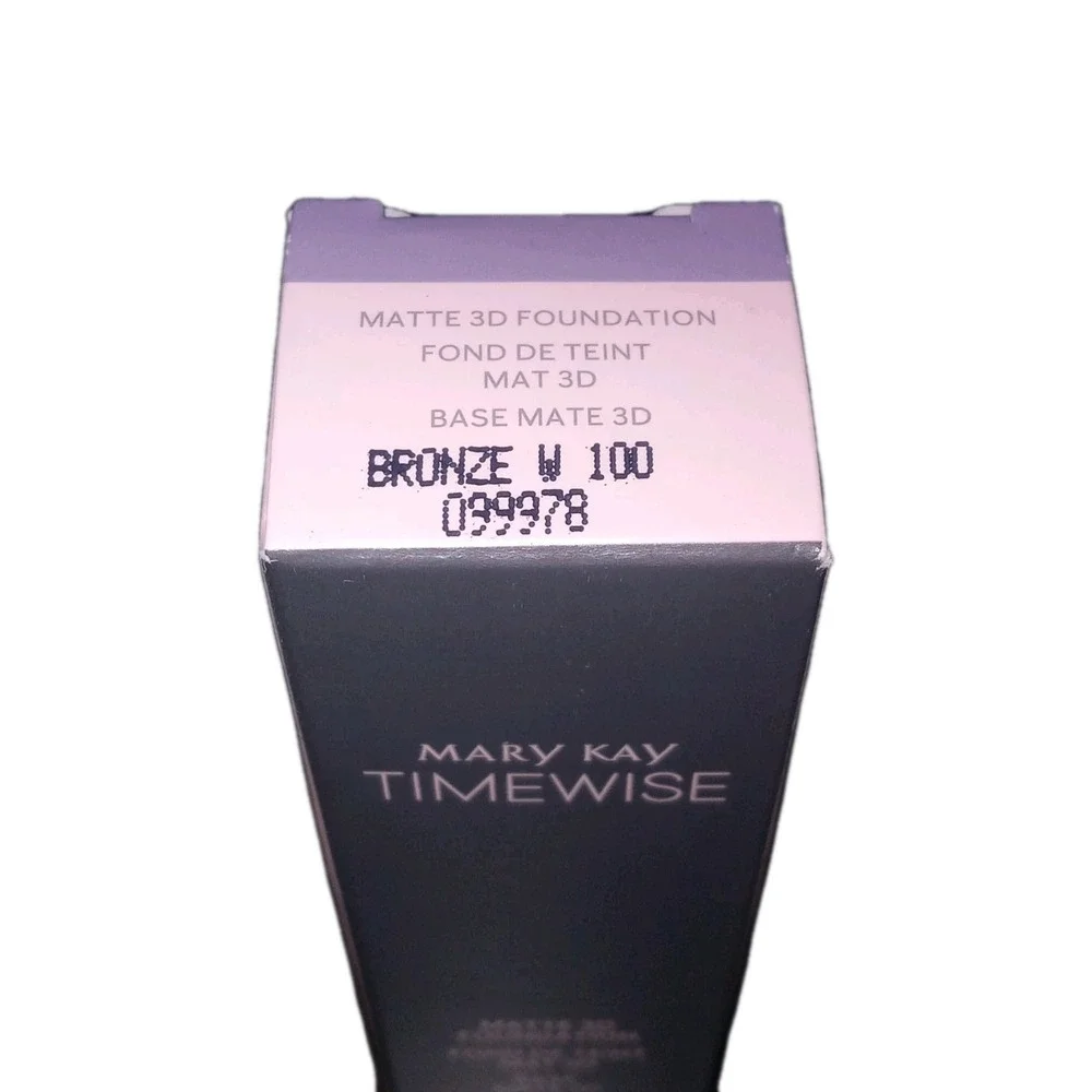 Mary Kay Matte 3D Foundation Bronze W100 #099978 - NIB W 100